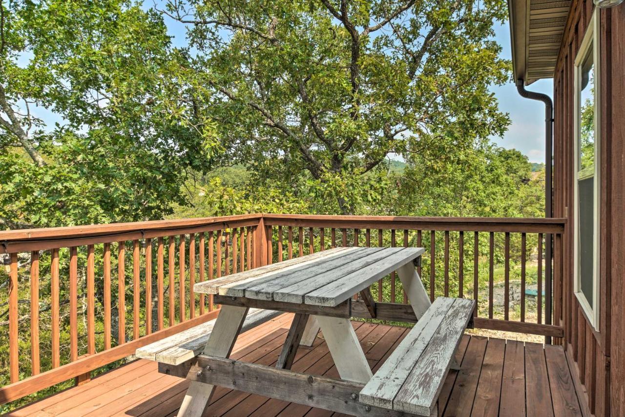 Branson West Cabin With Pool Access And Golfing Zewnętrze zdjęcie