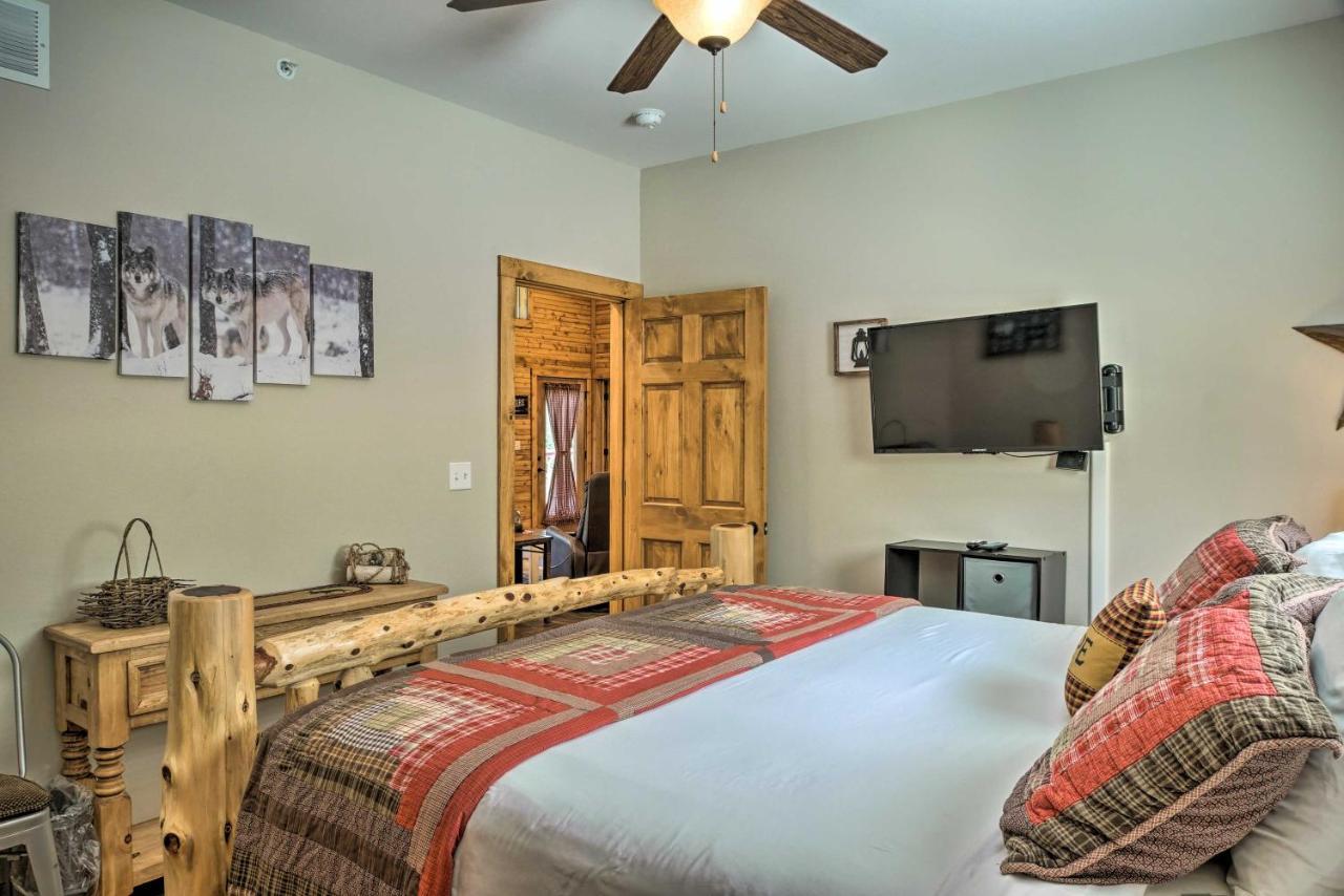 Branson West Cabin With Pool Access And Golfing Zewnętrze zdjęcie
