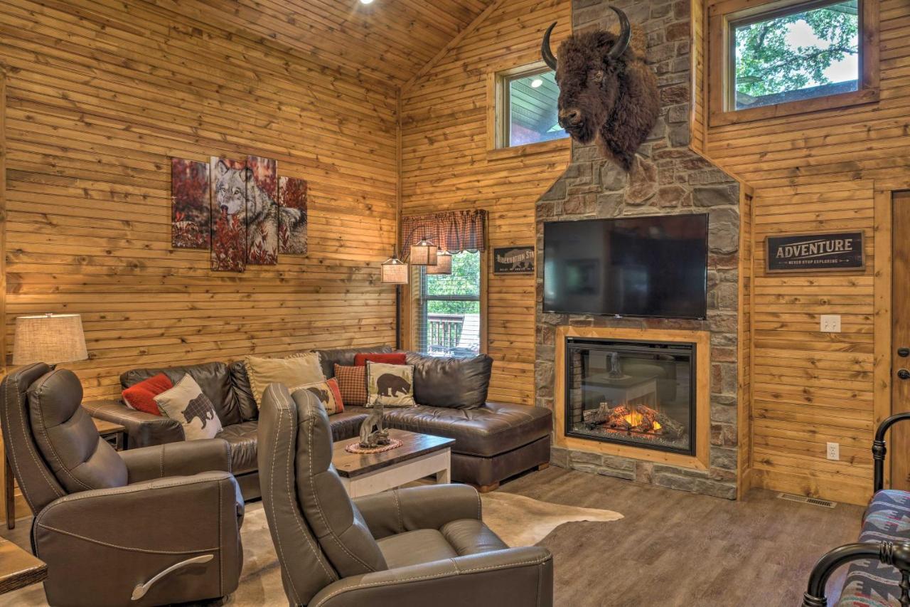 Branson West Cabin With Pool Access And Golfing Zewnętrze zdjęcie